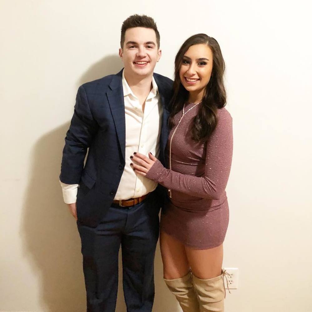 Meet your Posher, Danielle